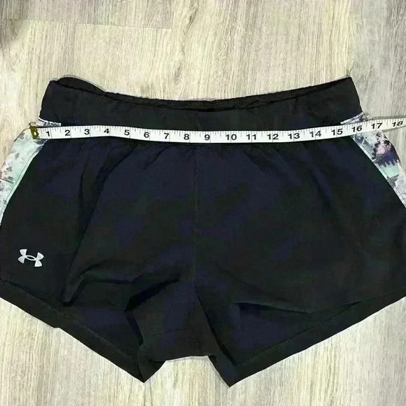 Under Armour Women's Launch 3'' Lined Running Athletic Shorts Printed Size L - Picture 8 of 8